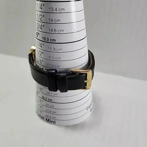 Womens Marc by Marc Jacobs MBM8651 Fergus Day Date 38MM Gold Watch New Battery - Picture 8 of 16